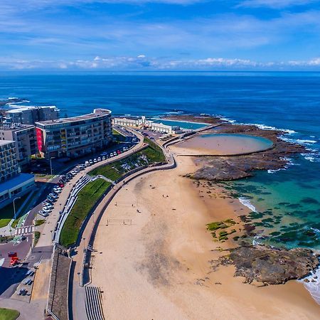 Arena On The Beach Apartment Newcastle Bagian luar foto